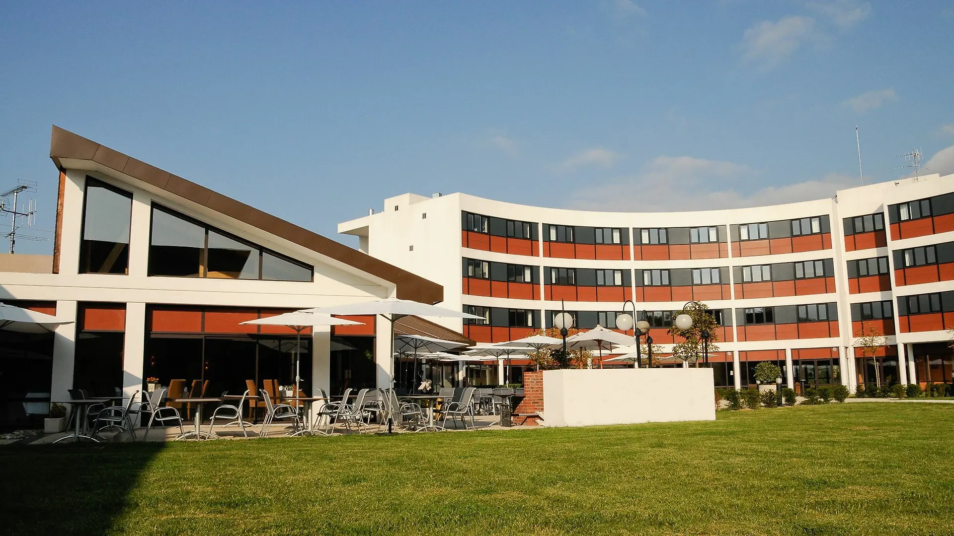 Hotel Archamps Porte Sud De Geneve