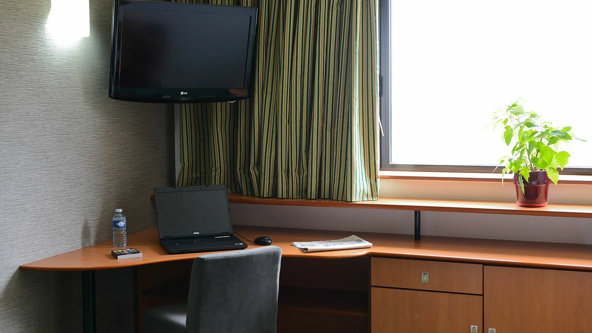 Hotel Archamps Porte Sud De Geneve France